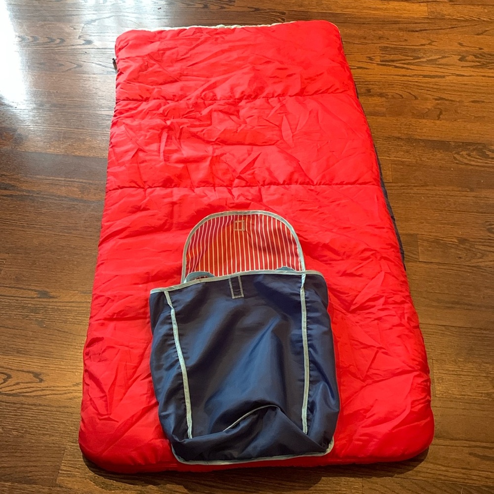 JJ Cole integrated backpack stuff sack